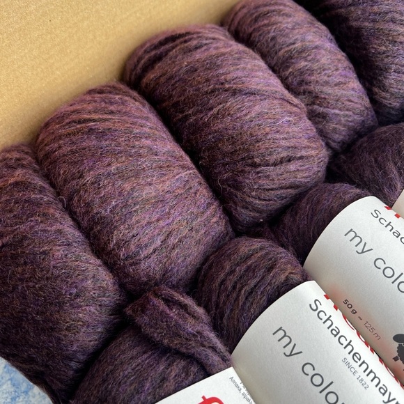 Schachenmayr Freundin Yarn in Deep Purple lot 10 balls - Picture 4 of 8